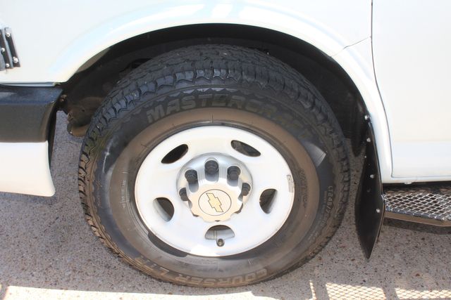 2011 Chevrolet Express 3500 10 Passenger Kinder Care School Bus | Irving, Texas | Lonestar Automart Inc. 2011 Chevrolet Express 3500 10 Passenger Kinder Care School Bus | Irving, Texas | Lonestar Automart Inc.