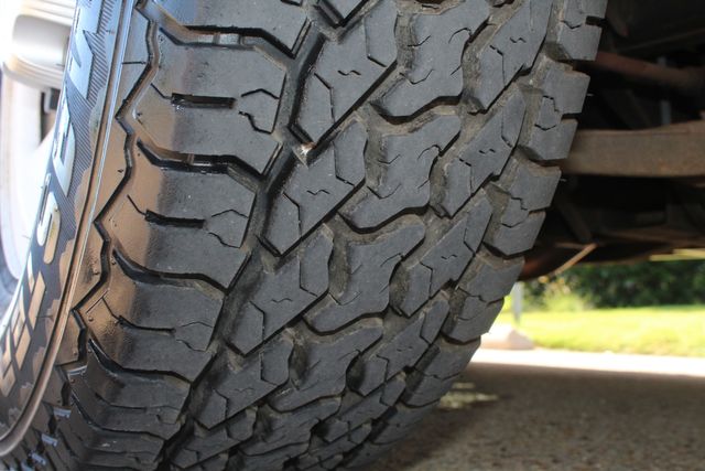 2011 Chevrolet Express 3500 10 Passenger Kinder Care School Bus | Irving, Texas | Lonestar Automart Inc. 2011 Chevrolet Express 3500 10 Passenger Kinder Care School Bus | Irving, Texas | Lonestar Automart Inc.