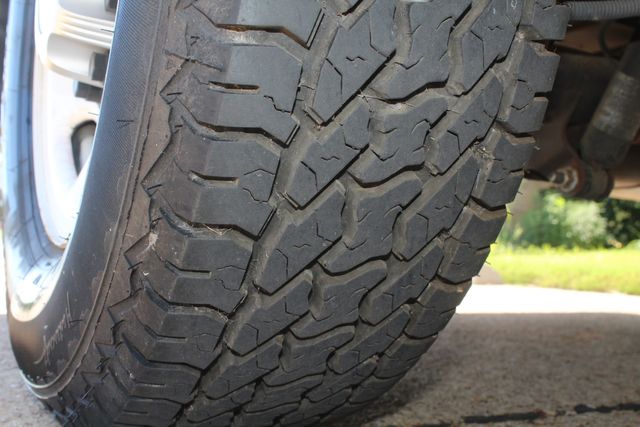 2011 Chevrolet Express 3500 10 Passenger Kinder Care School Bus | Irving, Texas | Lonestar Automart Inc. 2011 Chevrolet Express 3500 10 Passenger Kinder Care School Bus | Irving, Texas | Lonestar Automart Inc.