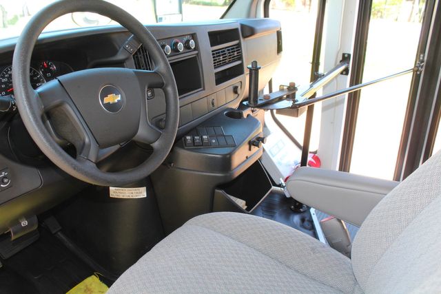 2011 Chevrolet Express 3500 10 Passenger Kinder Care School Bus | Irving, Texas | Lonestar Automart Inc. 2011 Chevrolet Express 3500 10 Passenger Kinder Care School Bus | Irving, Texas | Lonestar Automart Inc.