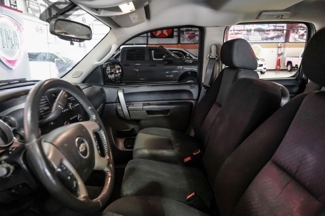 2011 Chevrolet Silverado 1500 LT | Addison, TX | Mr Car Guys