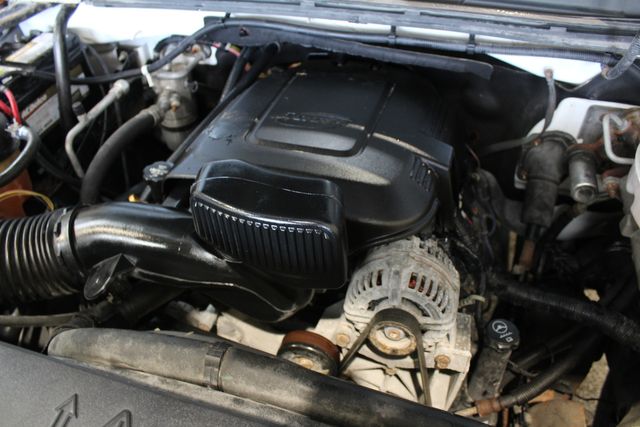 2011 Chevrolet Silverado 2500HD Service Body Work Truck | Roscoe, IL | Autoland Outlets 2011 Chevrolet Silverado 2500HD Service Body Work Truck | Roscoe, IL | Autoland Outlets