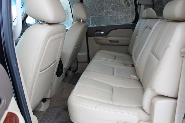 2011 Chevrolet Silverado 2500HD Diesel 4x4 LTZ | Roscoe, IL | Autoland Outlets 2011 Chevrolet Silverado 2500HD Diesel 4x4 LTZ | Roscoe, IL | Autoland Outlets