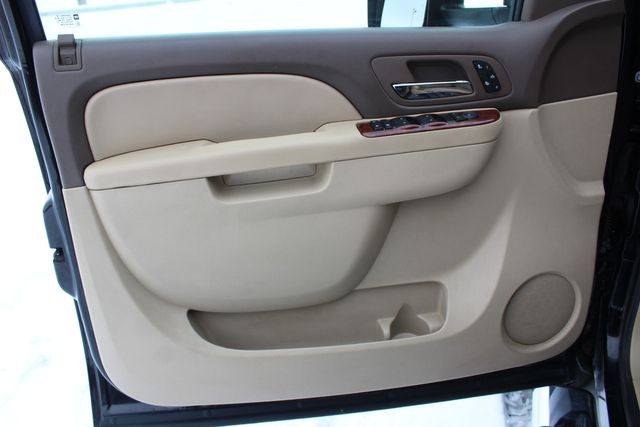 2011 Chevrolet Silverado 2500HD Diesel 4x4 LTZ | Roscoe, IL | Autoland Outlets 2011 Chevrolet Silverado 2500HD Diesel 4x4 LTZ | Roscoe, IL | Autoland Outlets