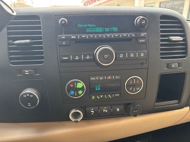 2011 Chevrolet Silverado 2500HD LT | San Antonio, TX | Clear Choice Automotive South 2011 Chevrolet Silverado 2500HD LT | San Antonio, TX | Clear Choice Automotive South