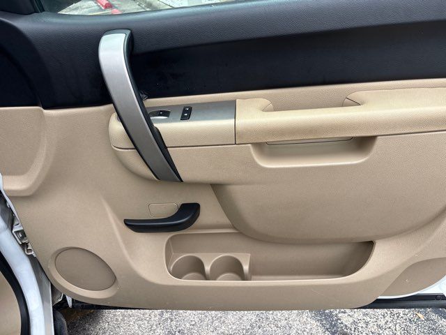 2011 Chevrolet Silverado 2500HD LT | San Antonio, TX | Clear Choice Automotive South 2011 Chevrolet Silverado 2500HD LT | San Antonio, TX | Clear Choice Automotive South