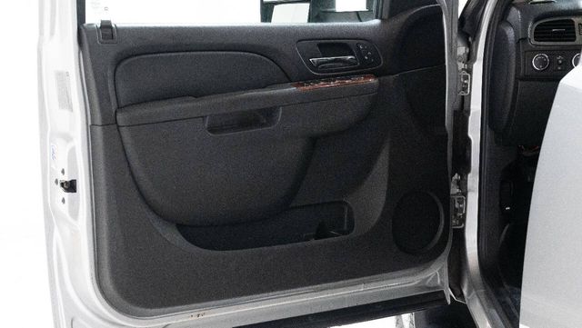 2011 Chevrolet Silverado 3500HD LTZ | Houston, TX | Houston Auto Credit 2011 Chevrolet Silverado 3500HD LTZ | Houston, TX | Houston Auto Credit