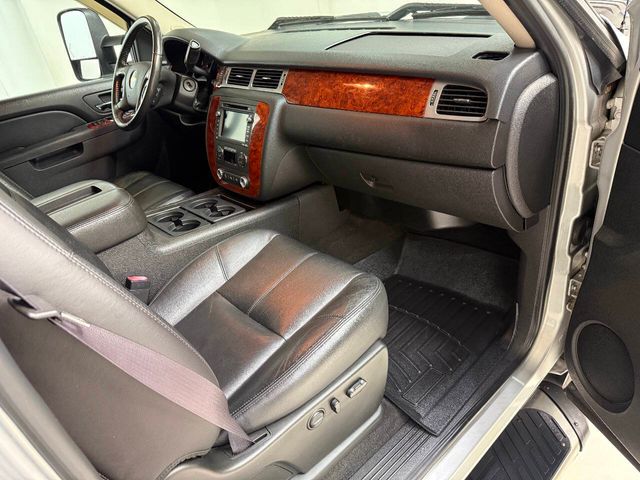 2011 Chevrolet Silverado 3500HD LTZ | Houston, TX | Houston Auto Credit 2011 Chevrolet Silverado 3500HD LTZ | Houston, TX | Houston Auto Credit