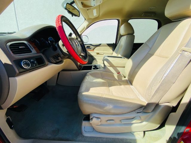 2011 Chevrolet Tahoe LT 2WD | Lubbock, TX | Chaparral Motors - Lubbock 2011 Chevrolet Tahoe LT 2WD | Lubbock, TX | Chaparral Motors - Lubbock