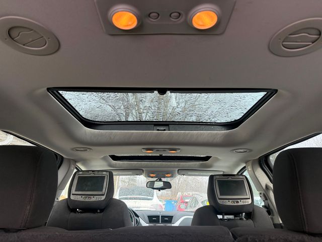 2011 Chevrolet Traverse LT