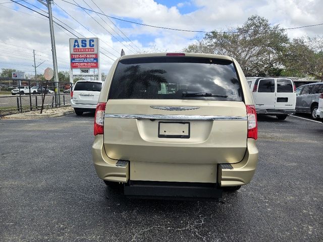 2011 Chrysler Town and Country Touring Wheelchair Van Handicap Ramp Van