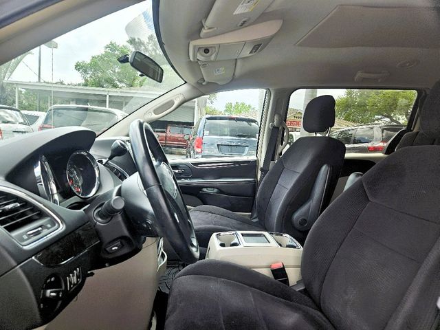 2011 Chrysler Town and Country Touring Wheelchair Van Handicap Ramp Van