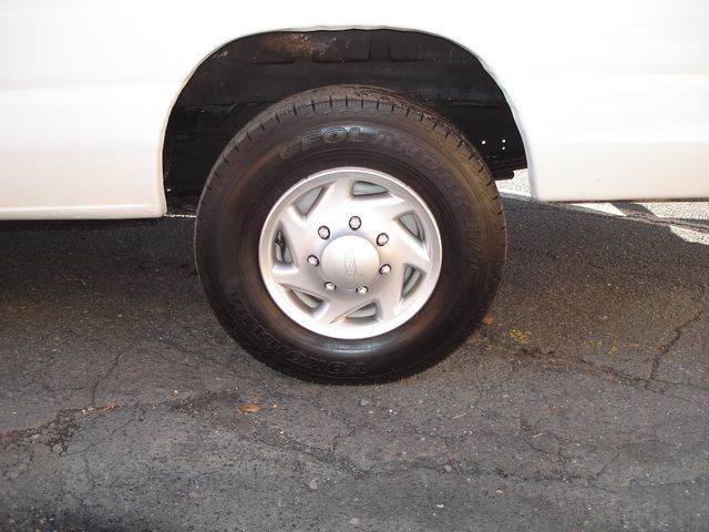 2011 Ford E-Series E-350 SD XLT - 15 PASSENGER | Charlotte, North Carolina | ADVENTURE VANS 2011 Ford E-Series E-350 SD XLT - 15 PASSENGER | Charlotte, North Carolina | ADVENTURE VANS