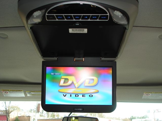 2011 Ford E-Series E-350 SD XLT - 10 PASSENGER | Charlotte, North Carolina | ADVENTURE VANS 2011 Ford E-Series E-350 SD XLT - 10 PASSENGER | Charlotte, North Carolina | ADVENTURE VANS