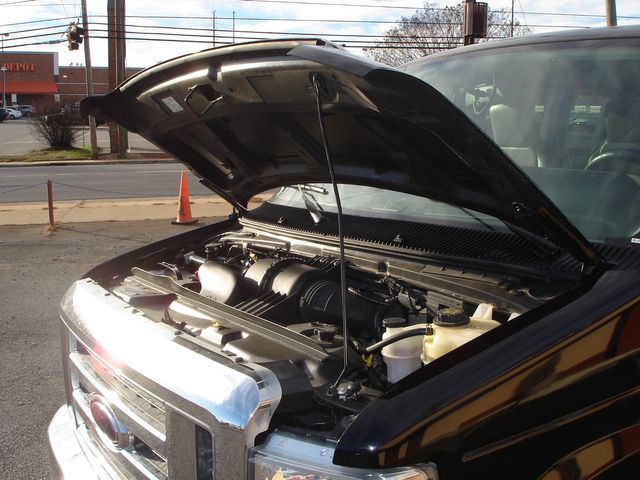 2011 Ford E-Series E-350 SD XLT | Charlotte, North Carolina | ADVENTURE VANS 2011 Ford E-Series E-350 SD XLT | Charlotte, North Carolina | ADVENTURE VANS