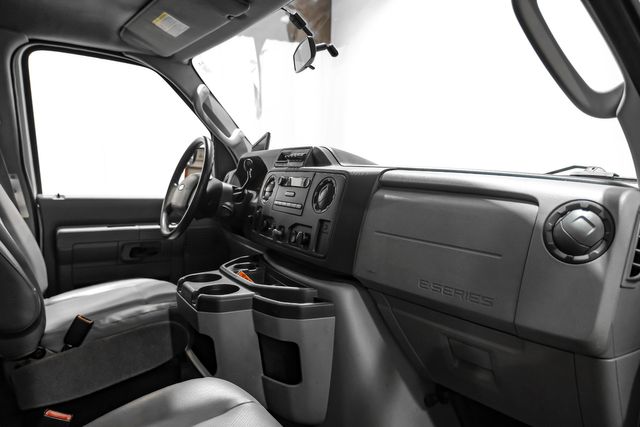 2011 Ford E-Series E-350 SD