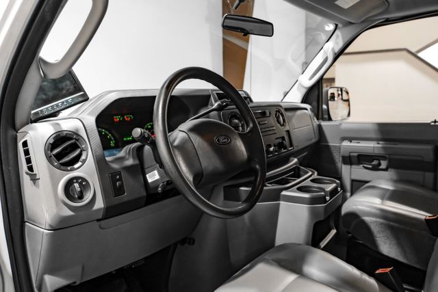 2011 Ford E-Series E-350 SD
