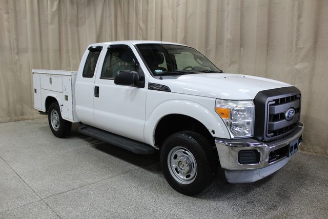 2011 Ford F-250 Super Duty 4x4 Utility Truck XL | Roscoe, IL | Autoland Outlets 2011 Ford F-250 Super Duty 4x4 Utility Truck XL | Roscoe, IL | Autoland Outlets