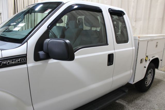 2011 Ford F-250 Super Duty 4x4 Utility Truck XL | Roscoe, IL | Autoland Outlets 2011 Ford F-250 Super Duty 4x4 Utility Truck XL | Roscoe, IL | Autoland Outlets