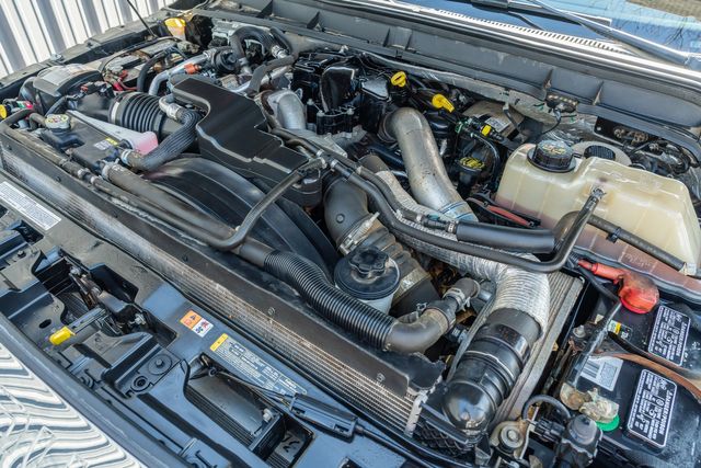 2011 Ford F-350 Super Duty Lariat ULTIMATE LONG BED DRW FX4 / CLEAN CARFAX | Austin, TX | Rocky Mountain Truck Stop Austin