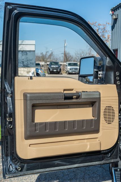 2011 Ford F-350 Super Duty Lariat ULTIMATE LONG BED DRW FX4 / CLEAN CARFAX | Austin, TX | Rocky Mountain Truck Stop Austin