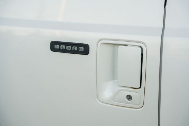 2011 Ford F-350 Super Duty Lariat CREW CAB LONG BED DRW 4X4 / CLEAN CARFAX | Austin, TX | Rocky Mountain Truck Stop Austin 2011 Ford F-350 Super Duty Lariat CREW CAB LONG BED DRW 4X4 / CLEAN CARFAX | Austin, TX | Rocky Mountain Truck Stop Austin