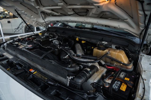 2011 Ford F-350 Super Duty Lariat CREW CAB LONG BED DRW 4X4 / CLEAN CARFAX | Austin, TX | Rocky Mountain Truck Stop Austin 2011 Ford F-350 Super Duty Lariat CREW CAB LONG BED DRW 4X4 / CLEAN CARFAX | Austin, TX | Rocky Mountain Truck Stop Austin