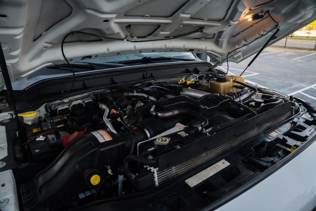 2011 Ford F-350 Super Duty Lariat CREW CAB LONG BED DRW 4X4 / CLEAN CARFAX | Austin, TX | Rocky Mountain Truck Stop Austin 2011 Ford F-350 Super Duty Lariat CREW CAB LONG BED DRW 4X4 / CLEAN CARFAX | Austin, TX | Rocky Mountain Truck Stop Austin