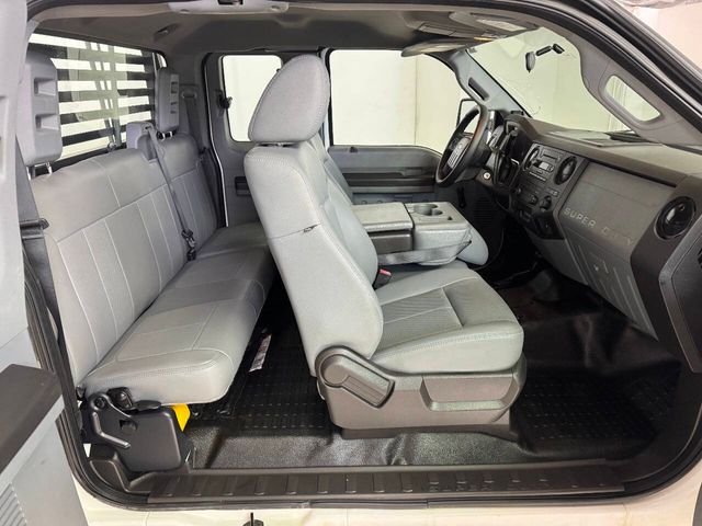 2011 Ford F-350 Super Duty XL 4x4 4dr SuperCab 162 in. WB DRW Chassis | Houston, TX | Houston Auto Credit 2011 Ford F-350 Super Duty XL 4x4 4dr SuperCab 162 in. WB DRW Chassis | Houston, TX | Houston Auto Credit