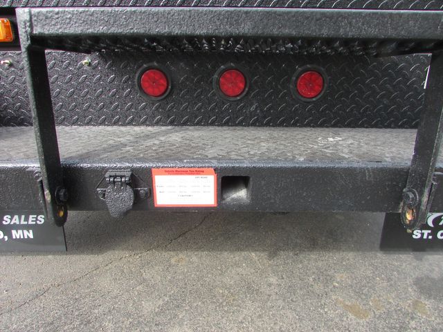 2011 F-550 4x4 Reg Cab 11' Service Utility Box  | St Cloud MN | NorthStar Truck Sales