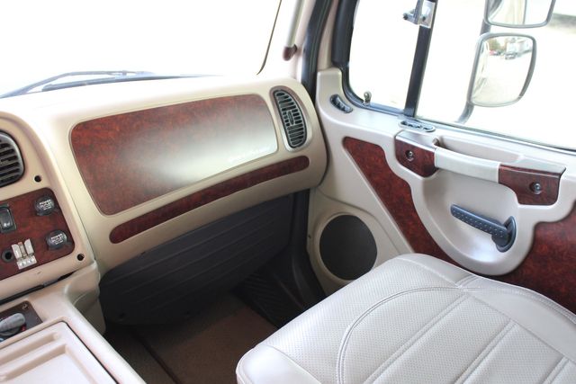 2011 Freightliner M2 106 SportChassis RHA Luxury Hauler | CONROE, TX | SportChassis/ Featherlite Trailers of Texas 2011 Freightliner M2 106 SportChassis RHA Luxury Hauler | CONROE, TX | SportChassis/ Featherlite Trailers of Texas