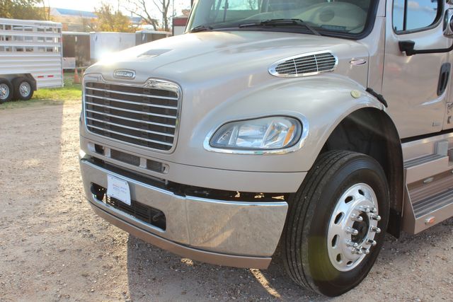 2011 Freightliner M2 106 SportChassis RHA Luxury Hauler | CONROE, TX | SportChassis/ Featherlite Trailers of Texas