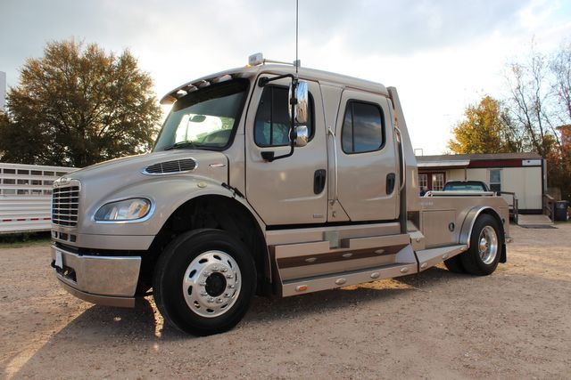 2011 Freightliner M2 106 SportChassis RHA Luxury Hauler | CONROE, TX | SportChassis/ Featherlite Trailers of Texas