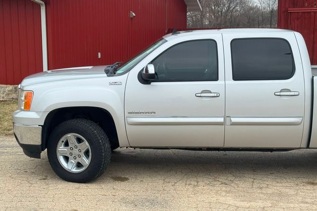 2011 GMC Sierra 1500 SLT Z71 | Roscoe, IL | Autoland Outlets