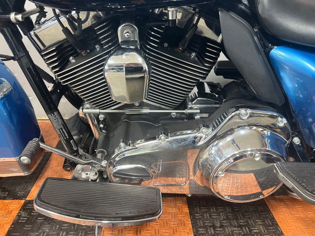 2011 Harley-Davidson Road King Base