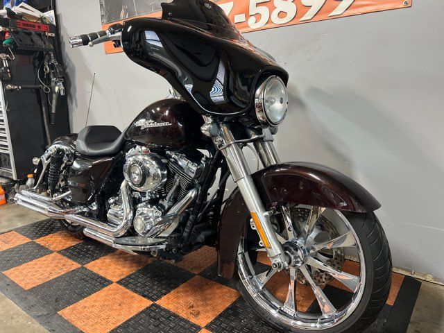 2011 Harley-Davidson Street Glide Base