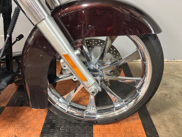 2011 Harley-Davidson Street Glide Base