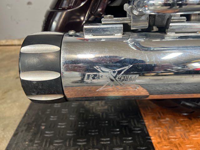 2011 Harley-Davidson Street Glide Base