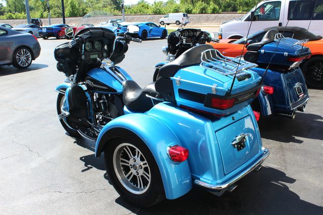 2011 Harley-Davidson Trike Tri Glide Ultra Classic | Granite City, Illinois | MasterCars Company Inc. 2011 Harley-Davidson Trike Tri Glide Ultra Classic | Granite City, Illinois | MasterCars Company Inc.