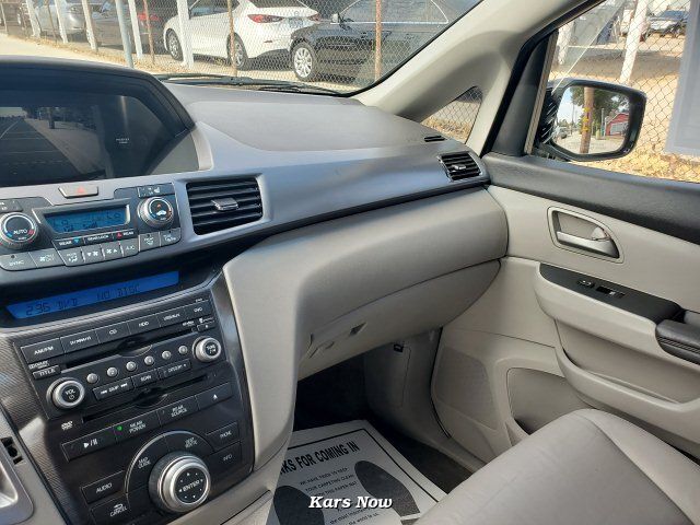 2011 Honda Odyssey Touring 5-Speed Automatic