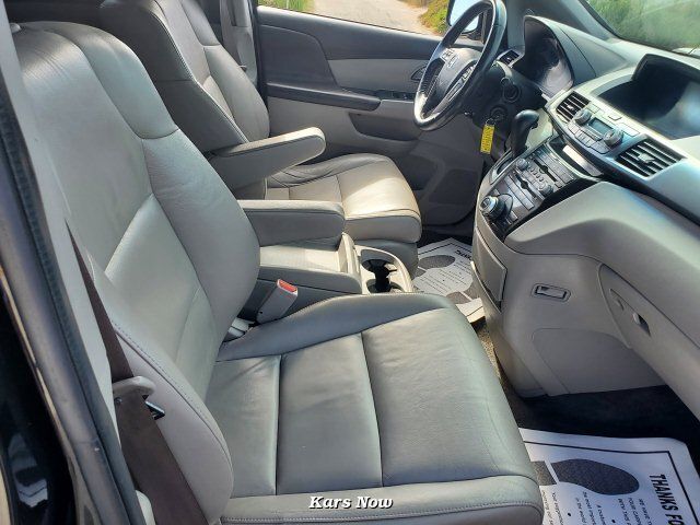 2011 Honda Odyssey Touring 5-Speed Automatic