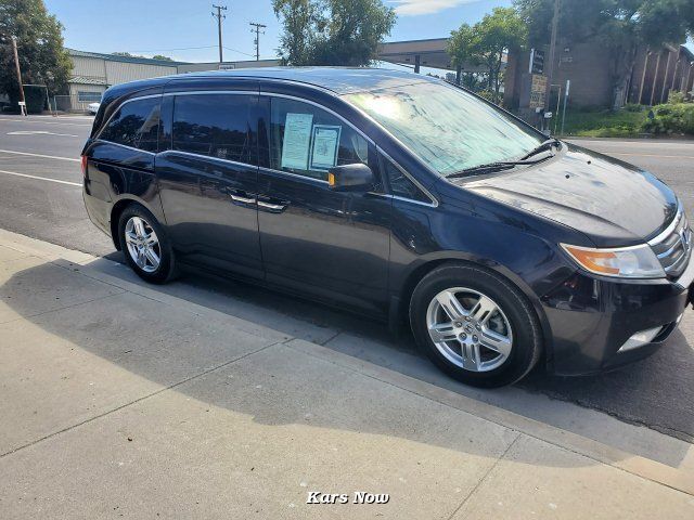 2011 Honda Odyssey Touring 5-Speed Automatic
