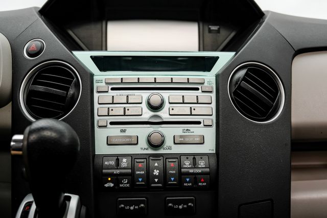 2011 Honda Pilot Touring TowPkg 24ServiceRecords | Dallas, TX | Stevens Motor Company LLC