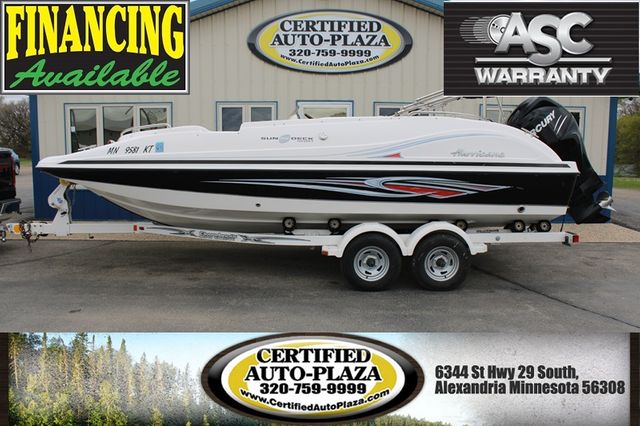 2011 Hurricane FUNDECK 202 