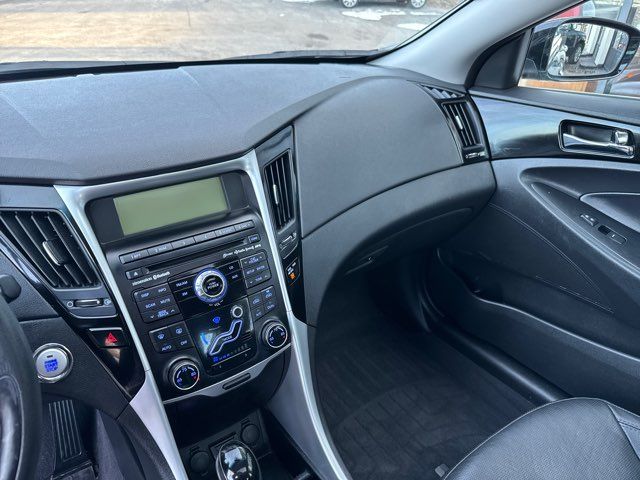 2011 Hyundai SONATA Limited 2.0T