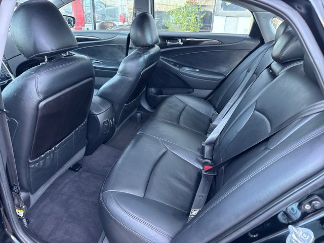 2011 Hyundai SONATA Limited 2.0T