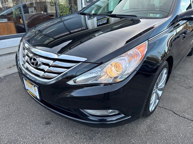 2011 Hyundai SONATA Limited 2.0T