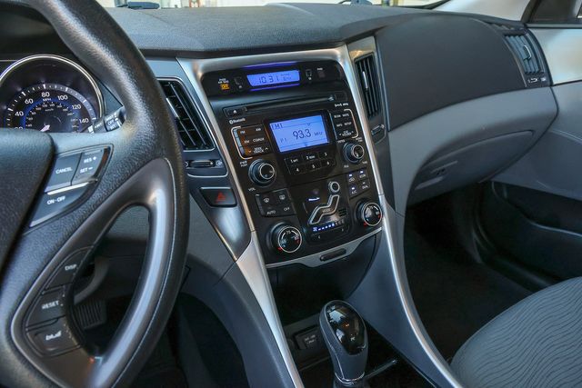 2011 Hyundai SONATA Hybrid Premium