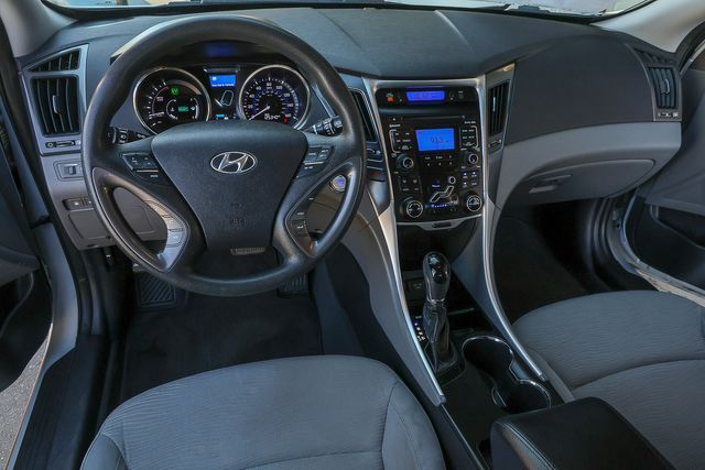 2011 Hyundai SONATA Hybrid Premium