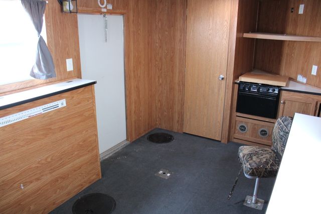 2011 Ice Castle Fish House 8x17